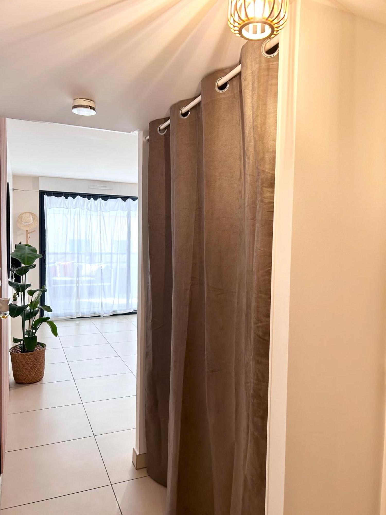 Studio Neuf - Portes De Monaco - Confort - Wifi - Clim المظهر الخارجي الصورة